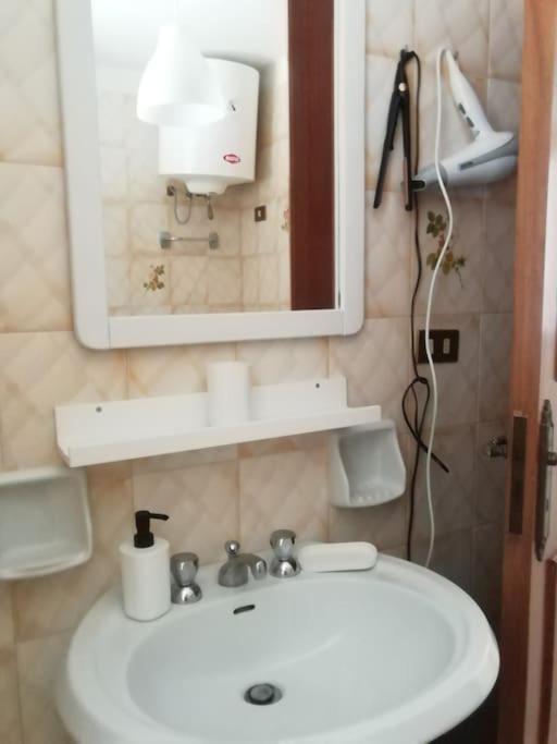 Alloggio Incantevole Storico Apartment Carovigno Exterior foto