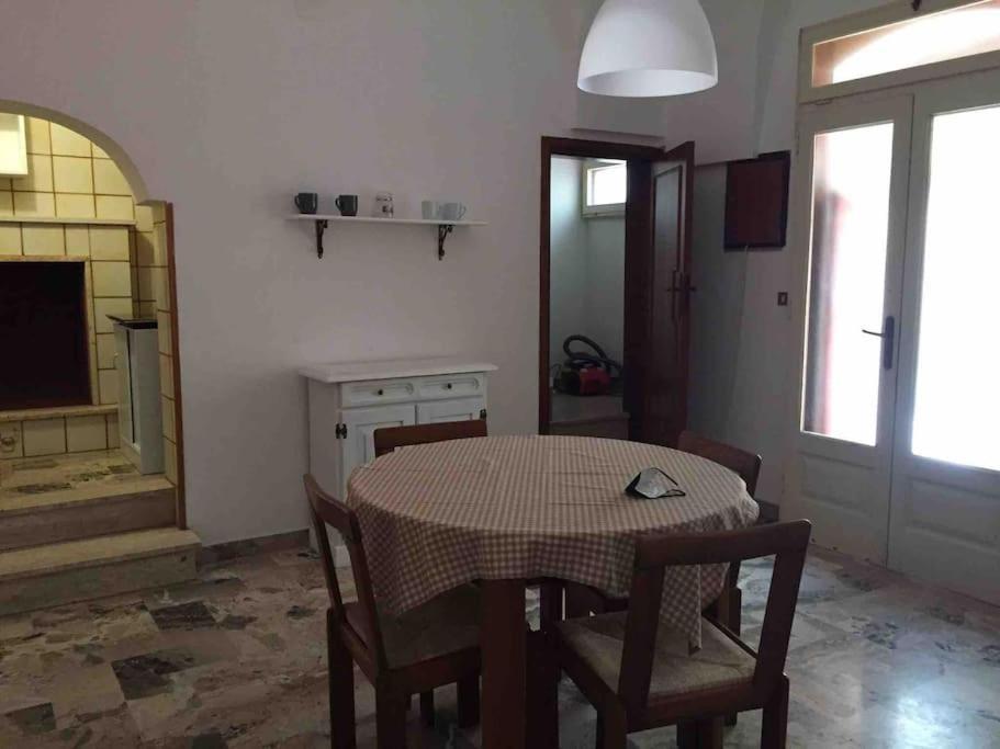 Alloggio Incantevole Storico Apartment Carovigno Exterior foto
